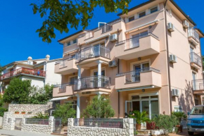 Гостиница Amfora Apartments  Цриквеница